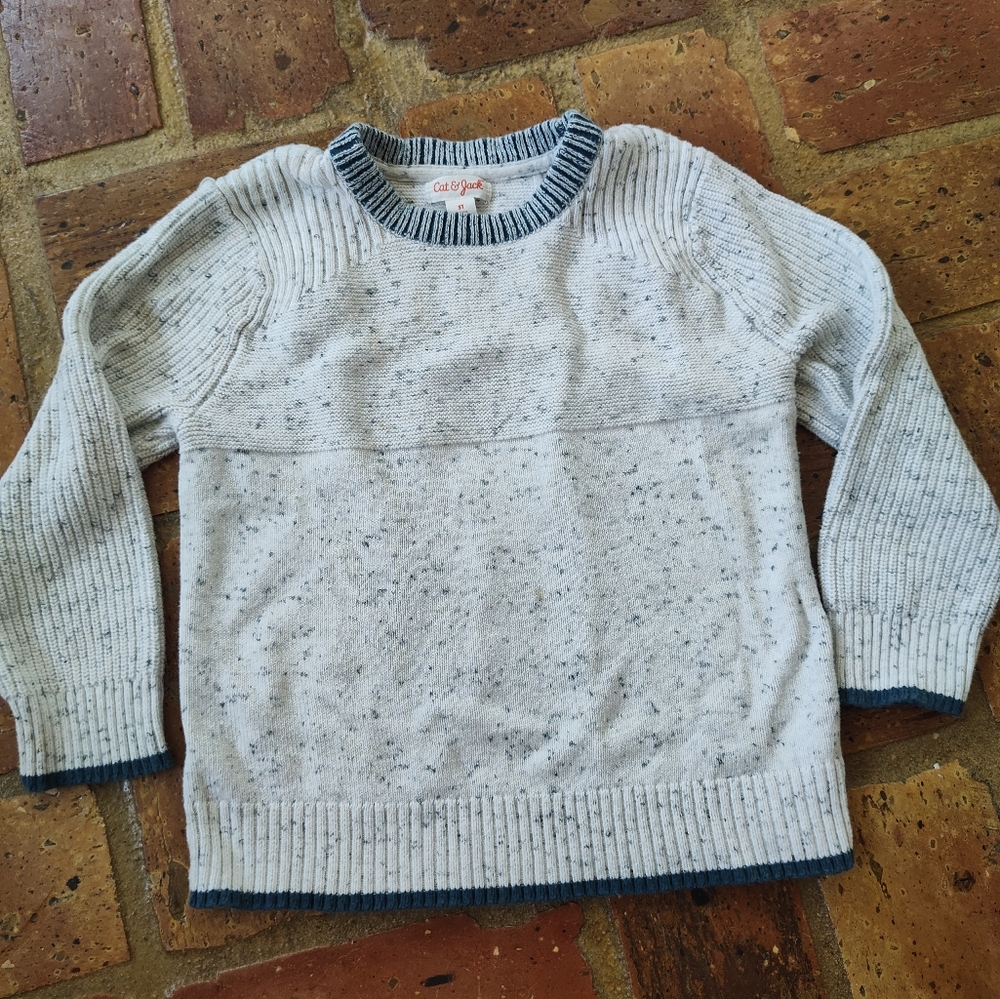 🔴5/$10 Cat & Jack Speckled White and Blue Sweater
